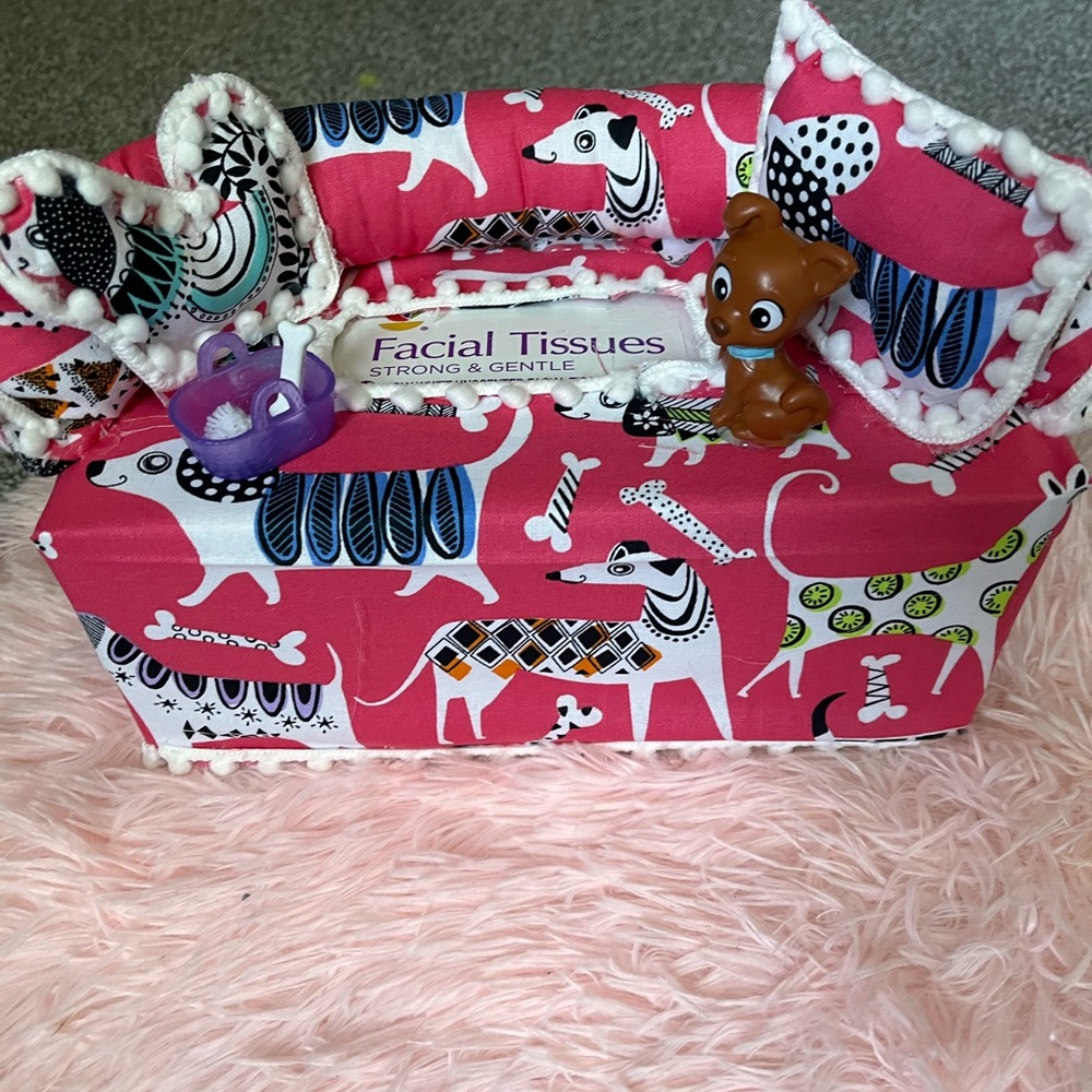 Cute tissue cover box